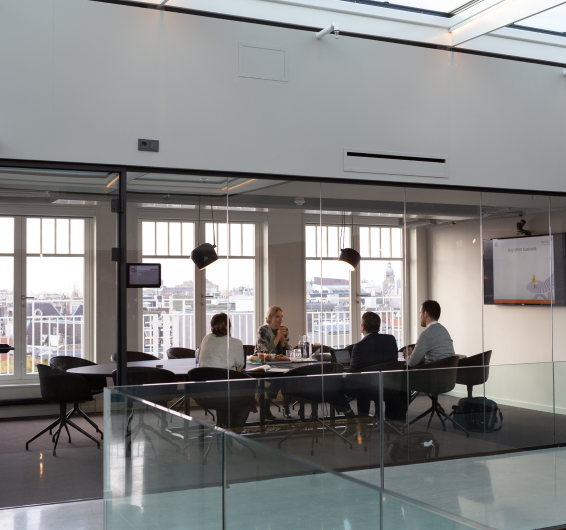 corporate-advisory-why-use our-img